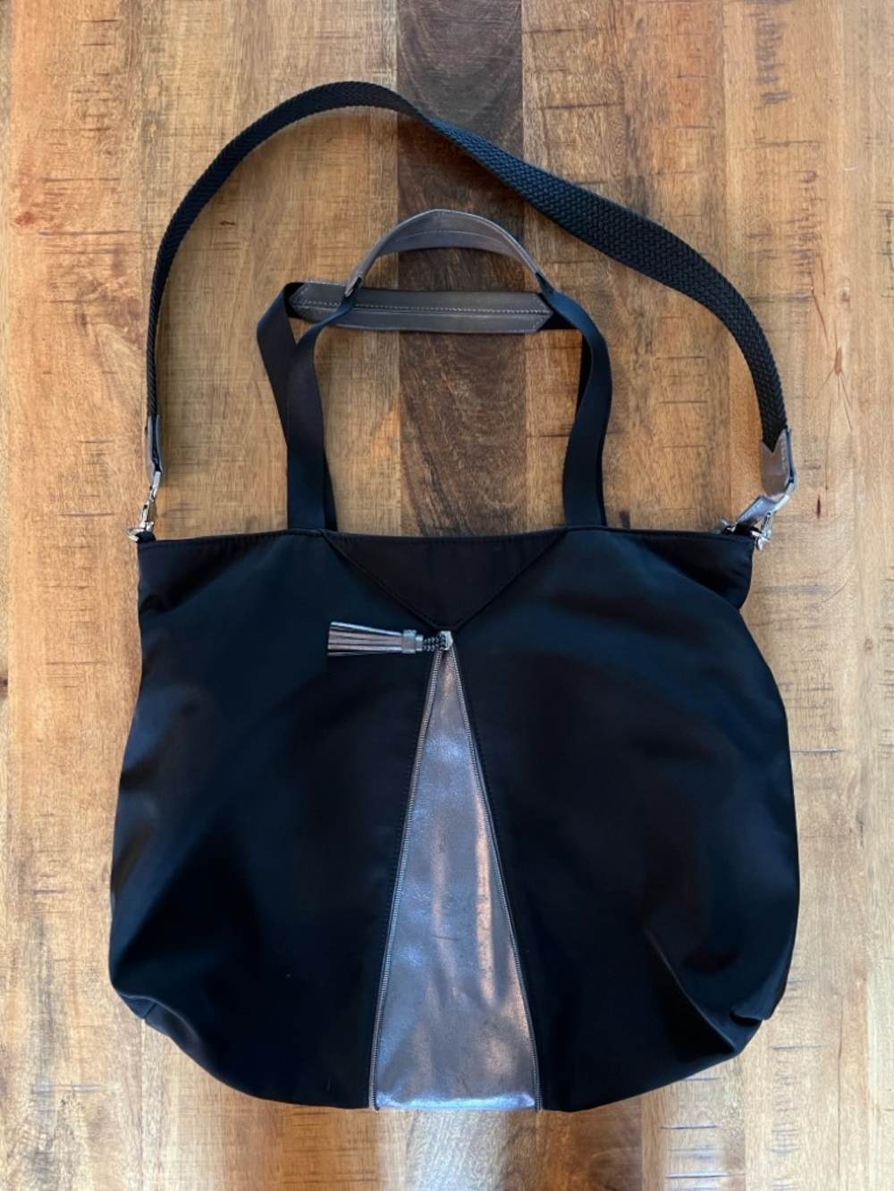 Stella & Dot Black Tote with Silver Accent